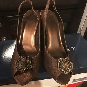 New Karen Scott bronze sling back heels size 7.5